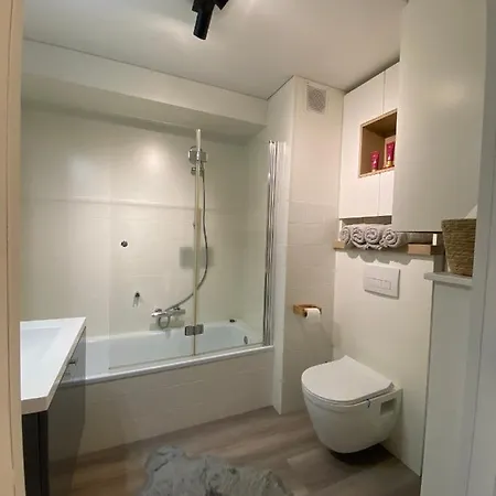 Moderne Studio Aan Zee Διαμέρισμα